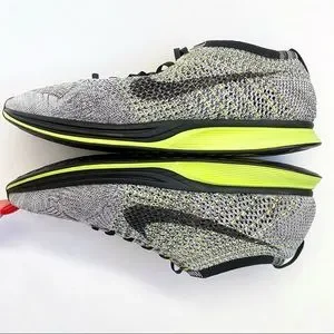 Flyknit racer deals oreo volt